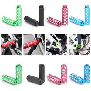 Hinterradpedal des Mountainbikes